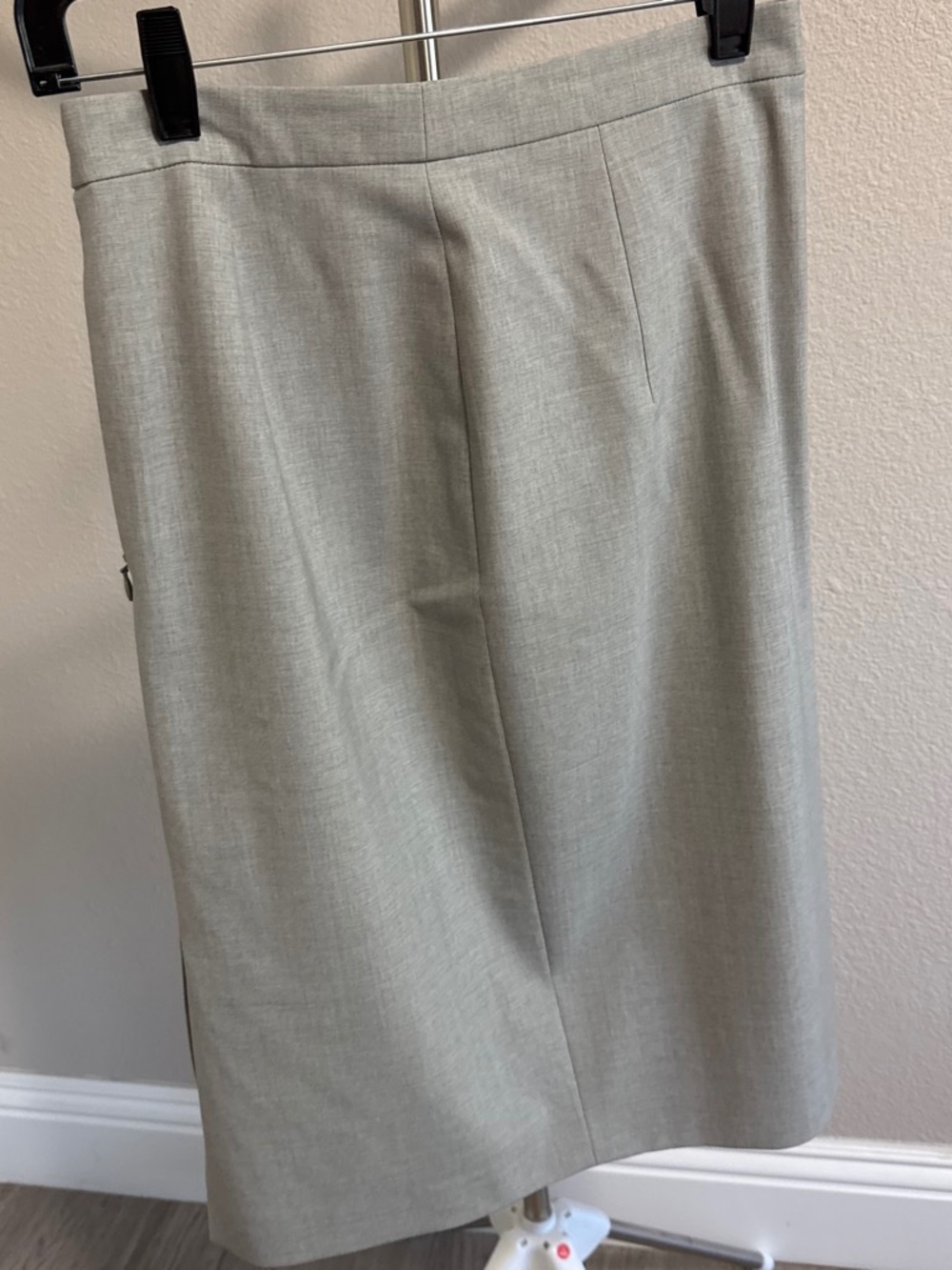 Theory Gray wool midi skirt - Picture 1 of 3